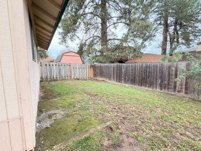 Photo - Comfortable Beaverton Home with AC, Fireplace, Large Fenced Yard, Spacious Garage and W/D!