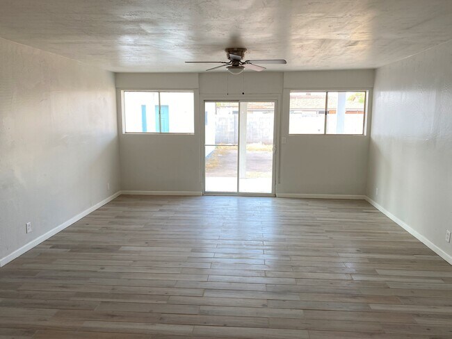 Photo - 1628 E Granada Rd