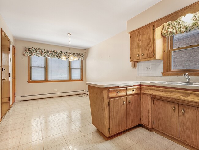 Photo - 2520 N Neva Ave Unit 2