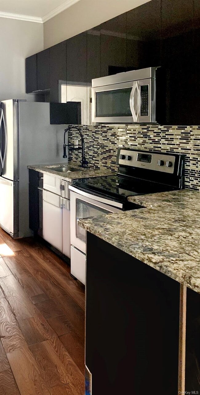 Photo - 173 Wyckoff Ave Unit 2R