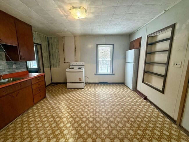 Photo - 3 Bed 1 Bath Single Family Home in White Lake - Move-In Special: HALF OFF DEPOSIT!