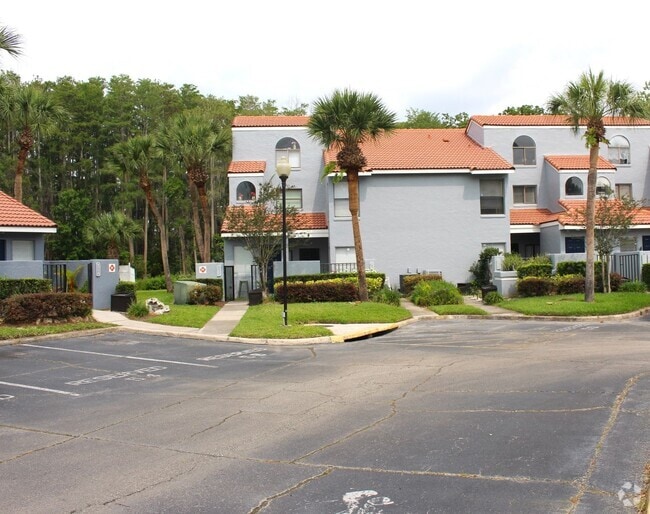 Building Photo - Lovely remodeled home available