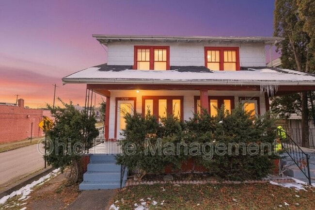 Building Photo - 2709 Sullivant Ave