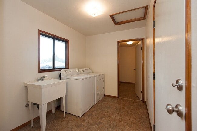 Photo - LOVELY 3BD 2.5BA HOME in KURTISTOWN