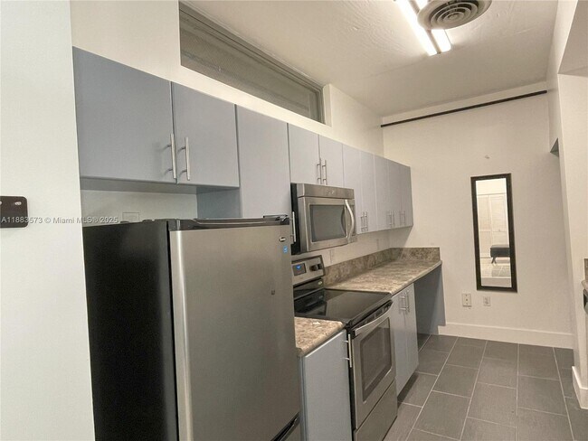 Photo - 455 NE 25th St Unit 410