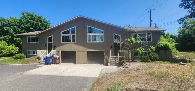 Building Photo - 1028 E 29th Ave Unit 1030