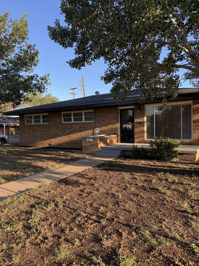 Building Photo - 4824 35th St Rental