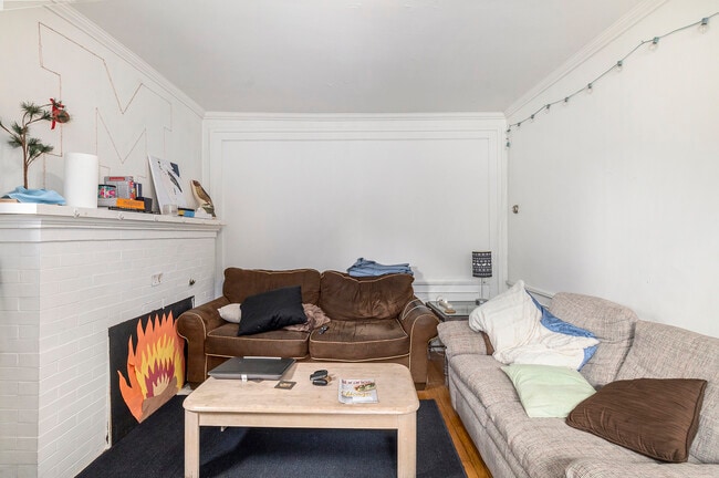 Photo - 415 N Thayer St