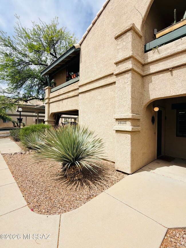 Building Photo - 101 S Players Club Dr Unit 28101