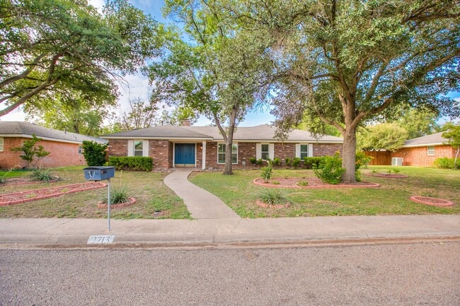 Building Photo - 2713 Canyon Creek Dr Rental
