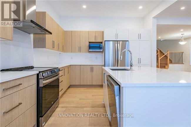 Photo - 133 Maynooth Ct