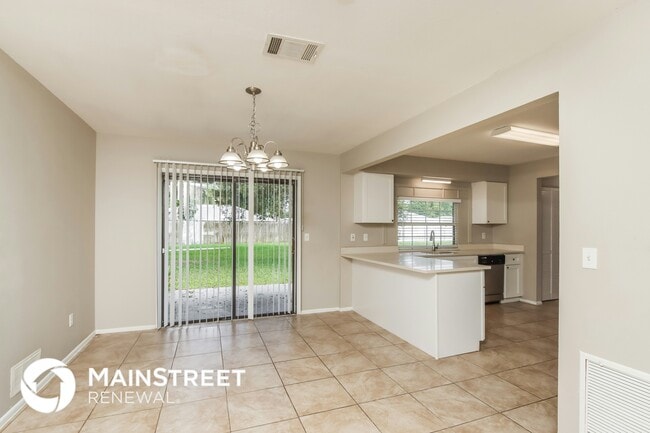 Photo - 1376 23rd Pl SW