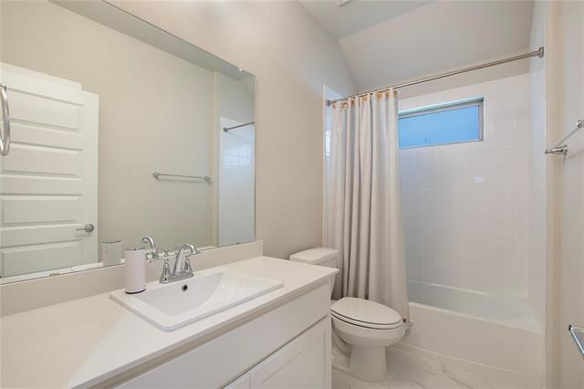 Photo - 4007 Buckeye Bnd