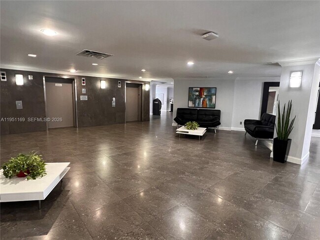 Photo - 200 Leslie Dr Unit 903