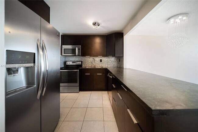 Photo - 16740 NE 9th Ave Unit 609