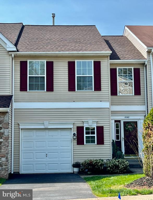 Photo - 1042 Colin Dr Townhome