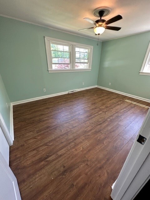 Building Photo - 122 S Pleasant St Rental