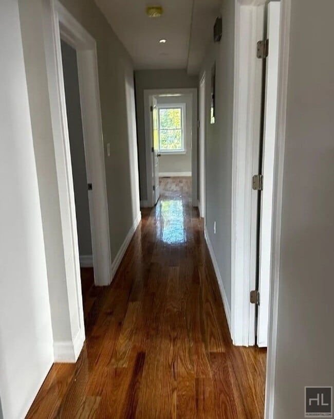 Photo - 132-11-132160 160th St Unidad 1