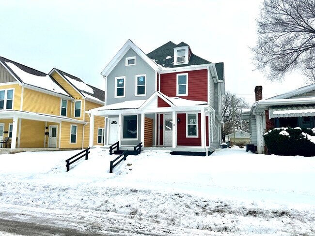 Photo - 49 S Lasalle St