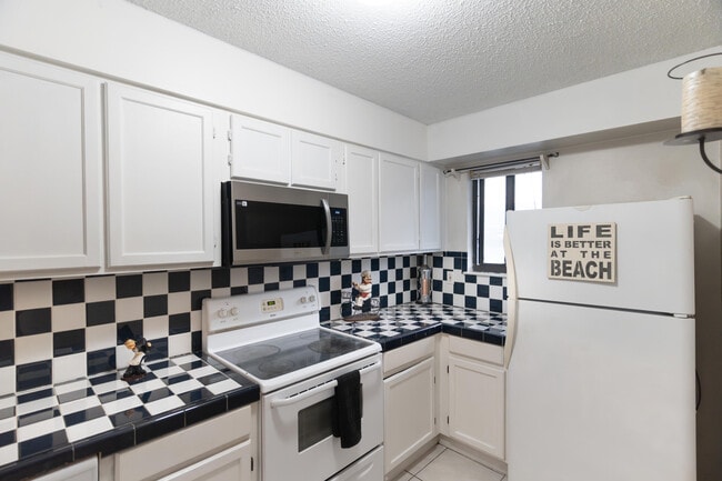 Photo - 734 Legion Dr