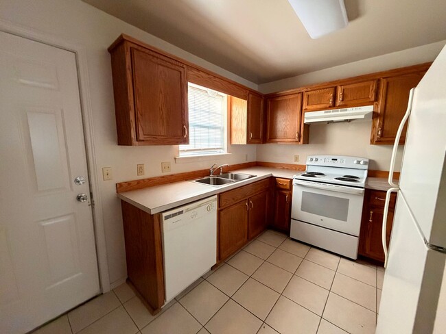 Photo - N Ithaca Unit #3