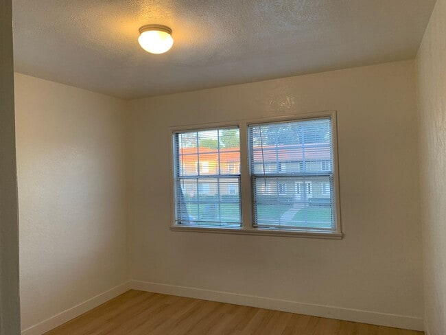 Photo - Tian Xiang Xu (IPM2176) Unidad 703