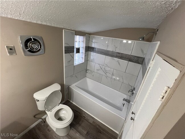 Building Photo - Spacious Cleveland Home for Rent – Great Neighborhood!