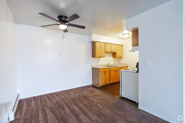 1BD, 1BA - 700SF - Dining Room