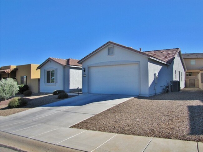 Photo - 4BR/2BA/2CG 2102 sq.ft. rental in Cimmaron Estates in Sierra Vista, AZ
