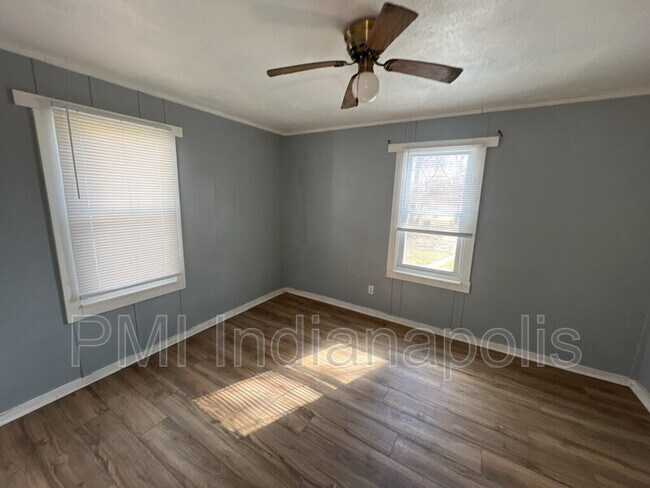 Photo - 1451 W 34th St