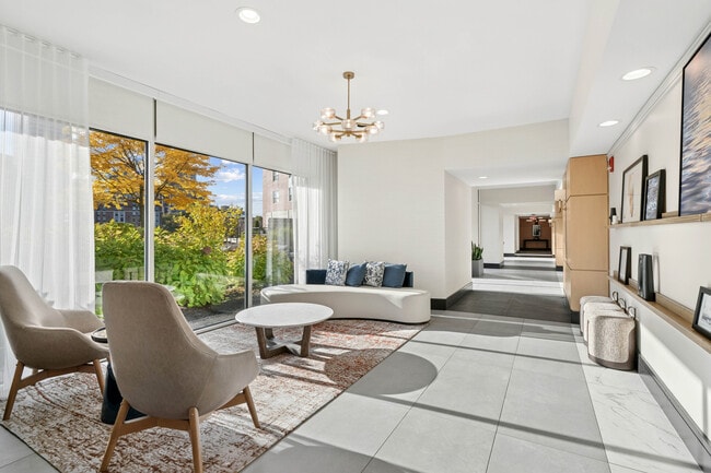 Center Place - Lounge - Center Place