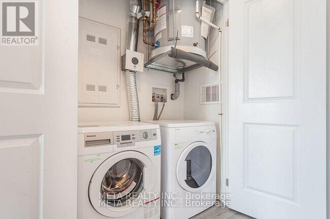 Photo - 1900 Simcoe St N Unit 530