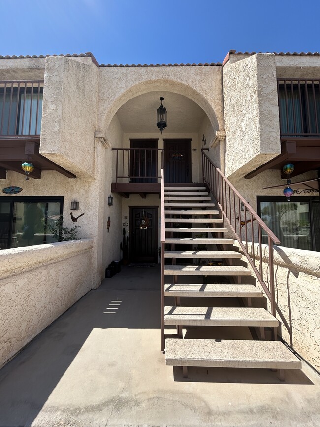 Front - 1788 Bahama Ave Unit D