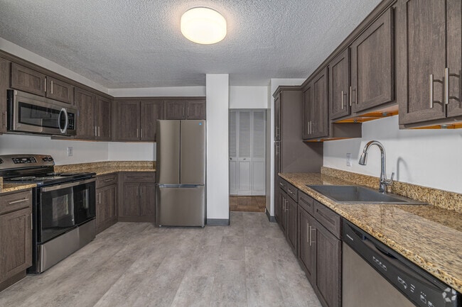2BR, 2BA - 1,699SF - Kitchen