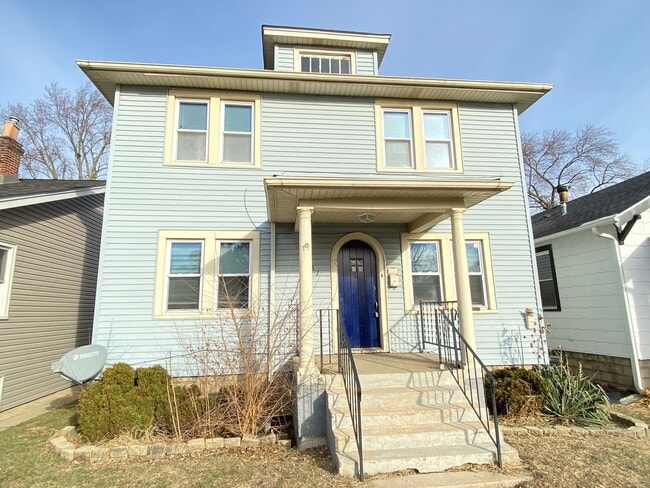 Building Photo - 261 Vine St Unit 1