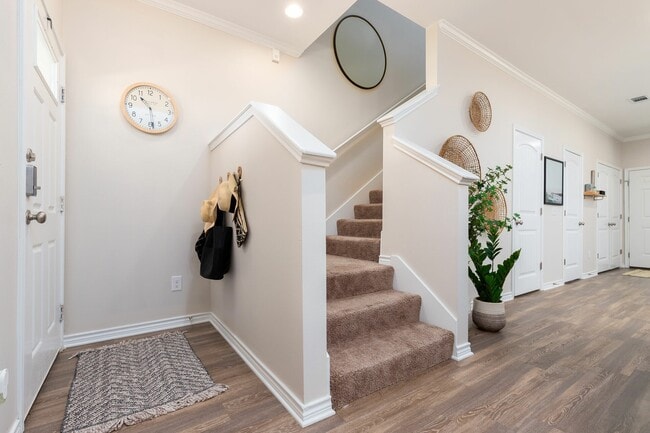 Step Into a Spacious Entryway with Modern Decor at Seaglass Apartments - Elevate Your Corpus Christi Living