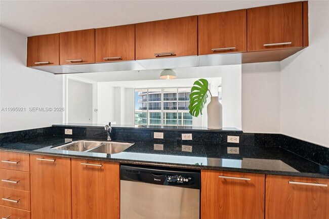 Photo - 1800 N Bayshore Dr Unit 2811