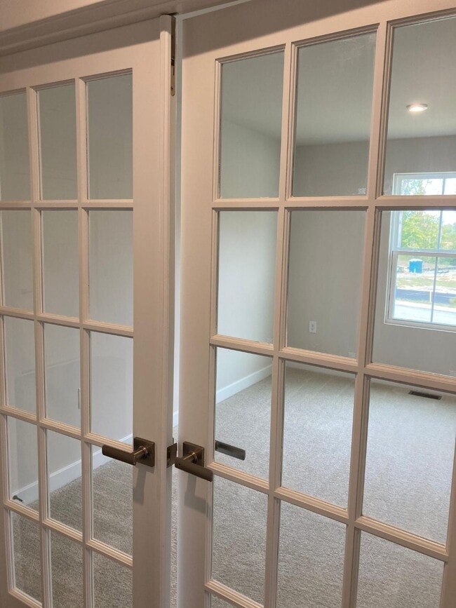 Photo - 101 Martha Washington Pkwy