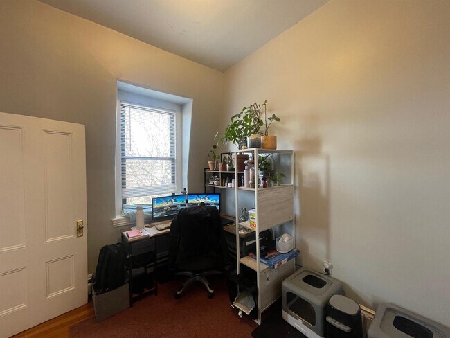 Photo - 61 Adams St Unit 3