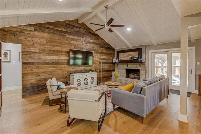 Photo - 2713 Bryonhall Dr