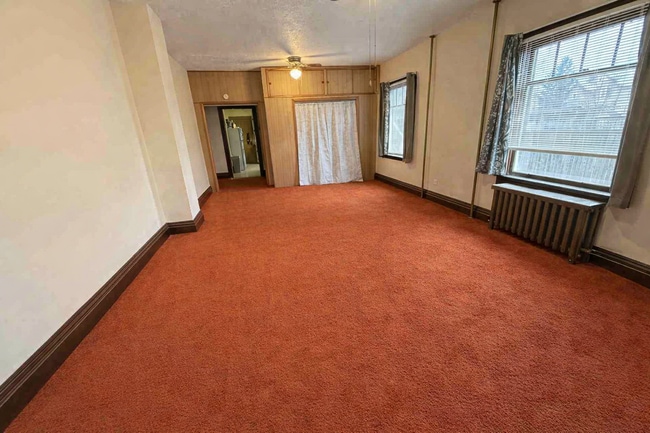 Building Photo - 223 W Clinton St Unit 1