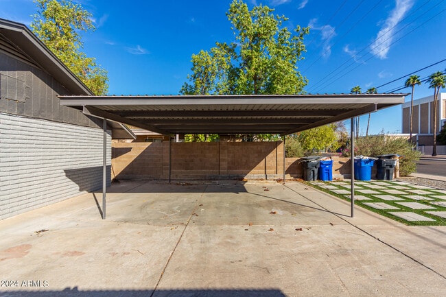 Photo - 936 W Rio Salado Pkwy