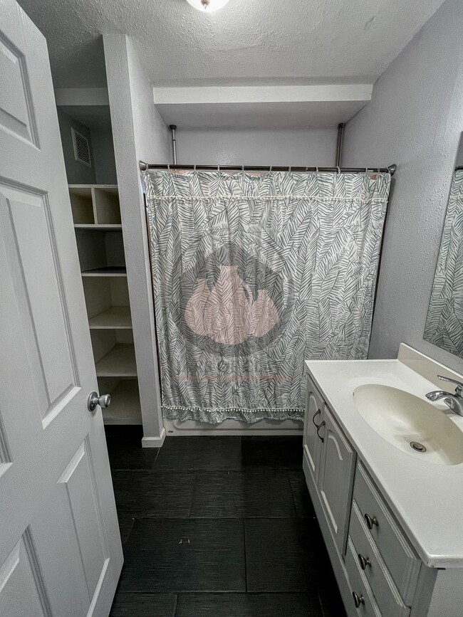 Photo - Classic Craftsman Charm in Central Salem! Versatile 5-Bedroom Home