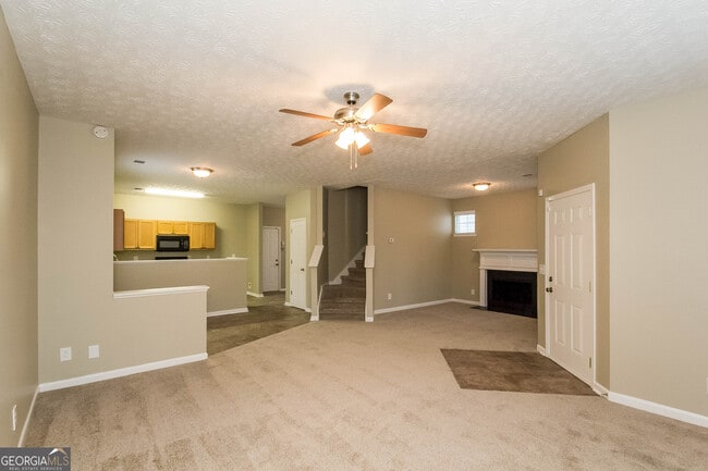 Photo - 4681 Highpoint Ln