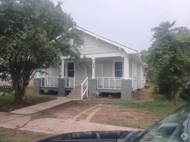 Building Photo - 1829 Kelly St Rental