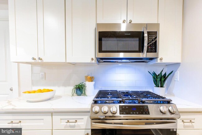 Photo - 1928 Naylor Rd SE Apartment Unit 101