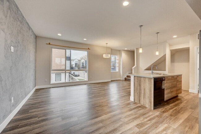 Photo - $2,795 - 3 bed, 3.5 bath located in Lakewood with AC, and In Unit Laundry!