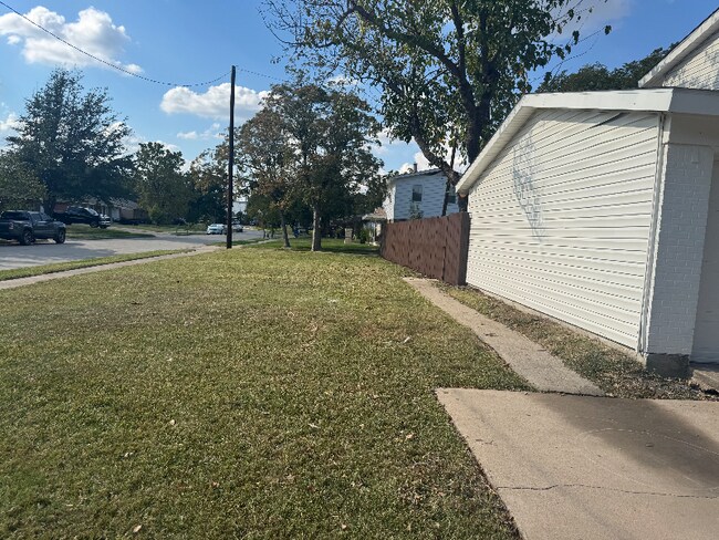 Photo - 3521 Byrd Dr