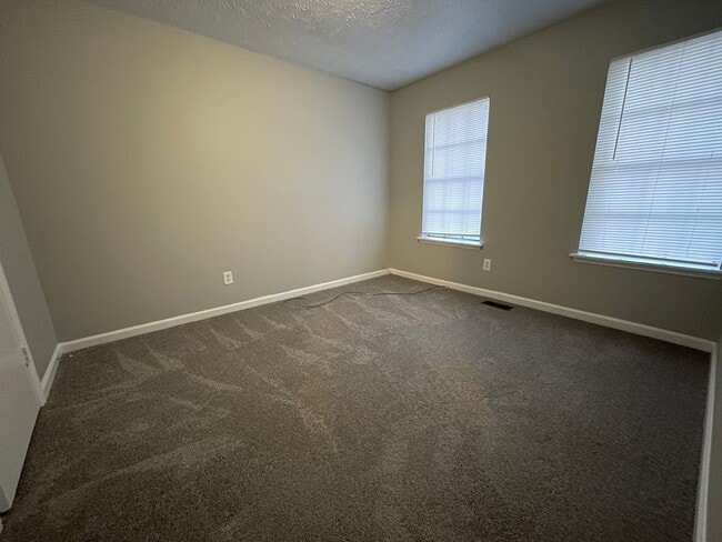 Photo - 3 Bedroom/2 Bathroom Home