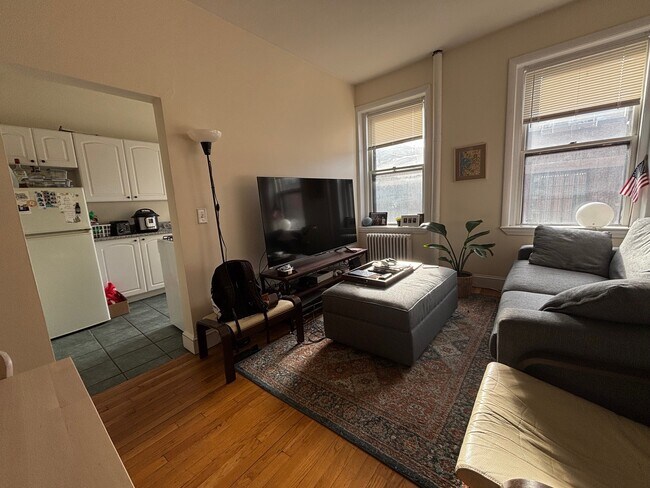 Photo - 19 Irving St
